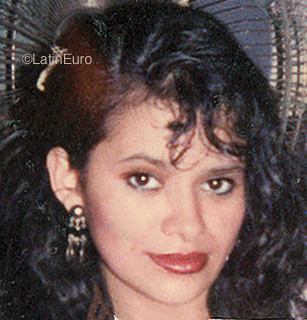 Date this hot Honduras girl Ana from  N3947