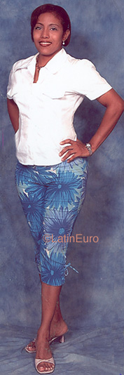 Date this passionate Panama girl Neyas from  N3951