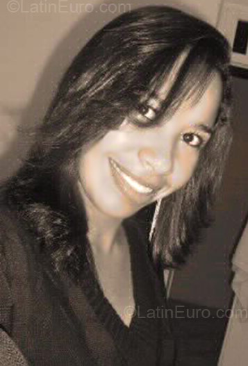 Date this exotic Brazil girl Lis from Salvador BR88