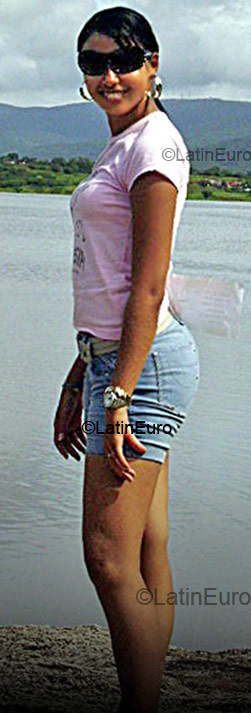 Date this charming Brazil girl Iana from Quixada BR98