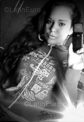 Date this foxy Brazil girl Aurea Patricia from Sao Leopoldo BR196