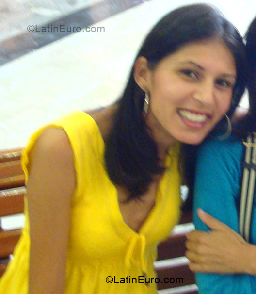 Date this happy Brazil girl Patricia Oliveira from Jundiai BR249