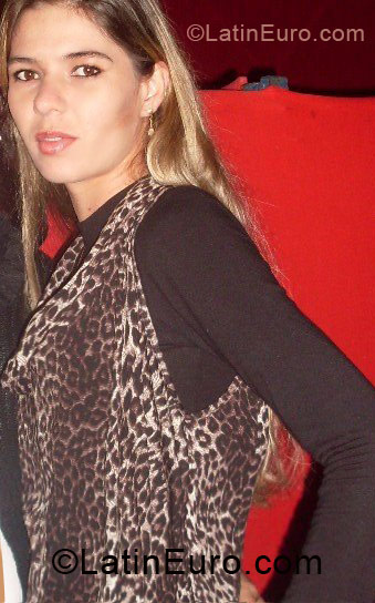 Date this cute Brazil girl Rode Cristina from Rio Das Pedras BR264