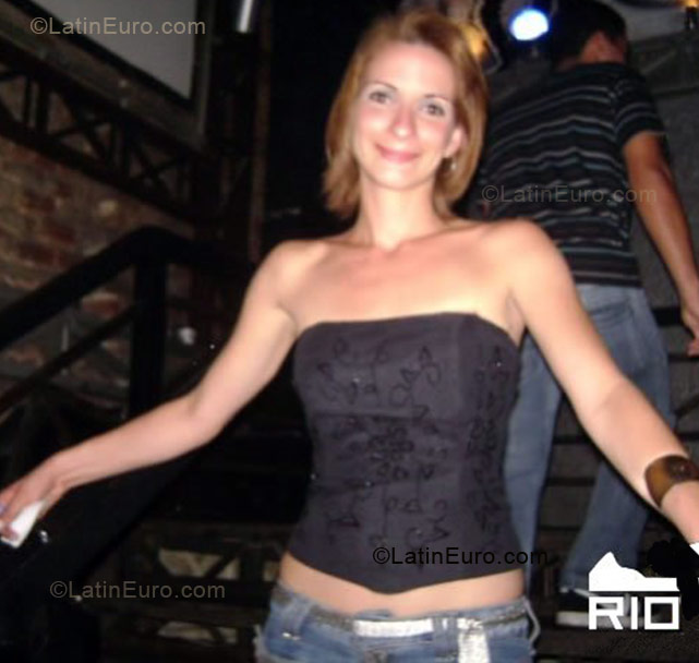 Date this hot Brazil girl Vanessa from Rio De Janeiro BR300