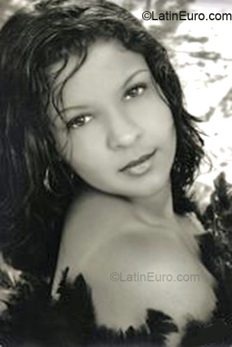 Date this good-looking Brazil girl Alicia from Itatiba BR349