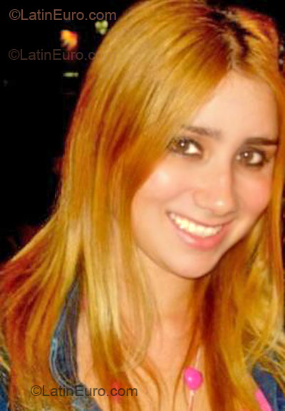 Date this athletic Brazil girl Ingrid from Brasilia BR379