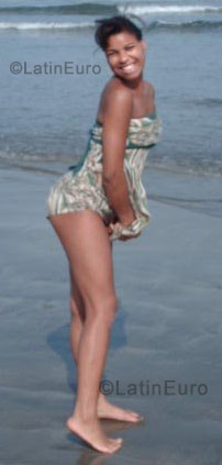 Date this voluptuous Brazil girl Fabricia from Sao Paulo BR444