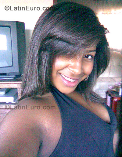 Date this funny Brazil girl Adriana from Belo Horizonte BR464