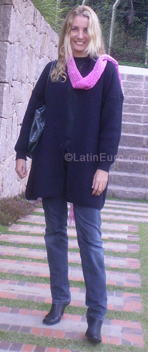 Date this tall Brazil girl Simone from Sao Goncalo BR525