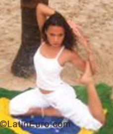 Date this pretty Brazil girl Fernanda from Sao Paulo BR611