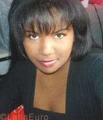 Date this beautiful Brazil girl Edna from Sao Paulo BR672