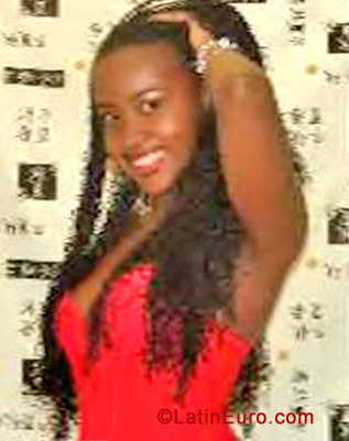 Date this stunning Brazil girl Luciana from Rio De Janeiro BR688