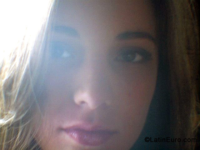 Date this sultry Brazil girl Erica Roberta from Porto Feliz BR698