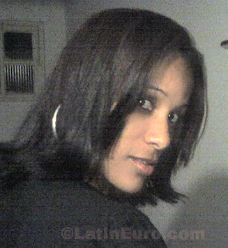 Date this hot Brazil girl Camila from Rio De Janeiro BR710