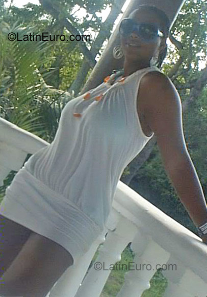 Date this stunning Dominican Republic girl Yokely from Puerto Plata DO621