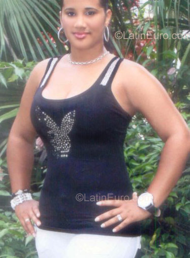 Date this passionate Dominican Republic girl Brenda from  DO649