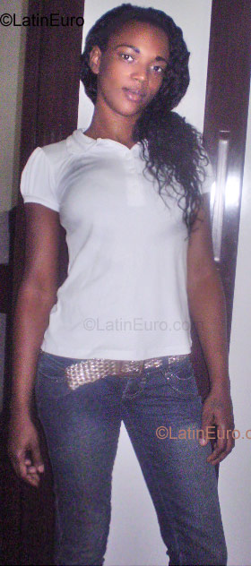 Date this exotic Brazil girl Janaina from Rio Bonito BR915