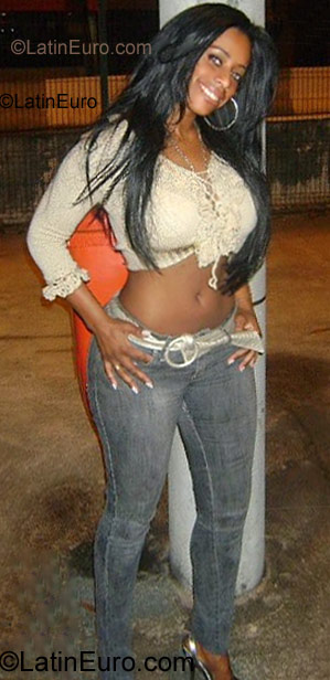 Date this pretty Brazil girl Preta from Rio De Janeiro BR940