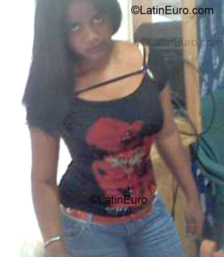 Date this delightful Dominican Republic girl Marleny from Santo Domingo DO732