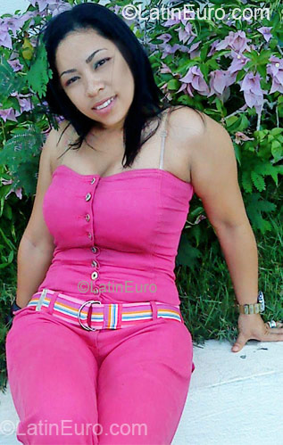Date this attractive Dominican Republic girl Liariza from La Vega DO763