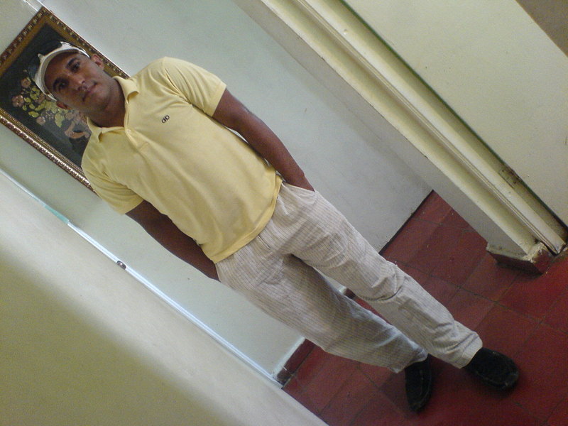 Date this good-looking Dominican Republic man Oscauris from Rep Dominicana DO819