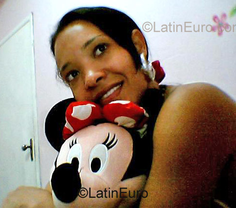 Date this delightful Brazil girl Luiza from Governador Valadares BR1016