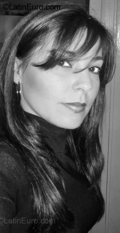 Date this funny Brazil girl Fabi from Porto Alegre BR1061