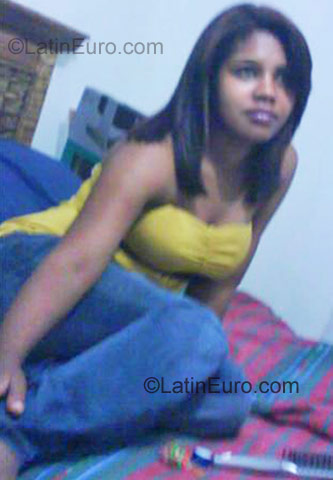 Date this voluptuous Dominican Republic girl Rosibel from Santo Domingo DO883