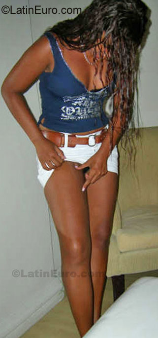 Date this nice looking Brazil girl Tania from Sao Goncalo BR1078