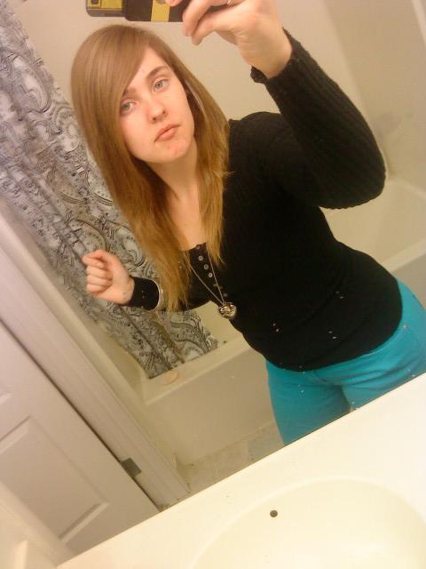 Date this gorgeous United States girl LMXFLAWSNALL from Riverside US2485