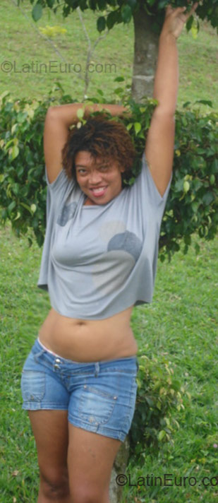 Date this young Brazil girl Roemere from Rio De Janeiro BR1107