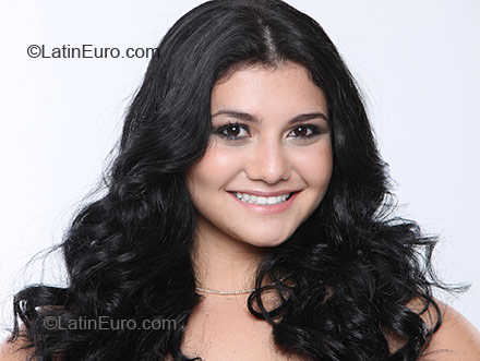 Date this beautiful Brazil girl Kamilla from Sao Paulo BR1152