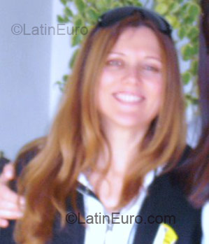 Date this nice looking Brazil girl Adrianne from Blumenau BR1265