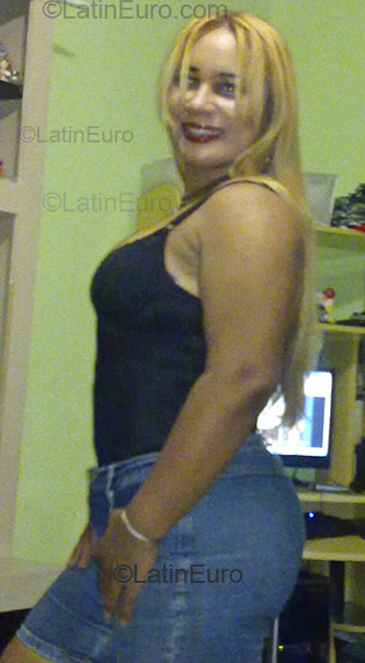 Date this sensual Brazil girl Dorisma Miranda from Goiania BR1280