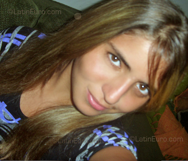 Date this cute Brazil girl Danieli from Fatima Do Sul BR1446