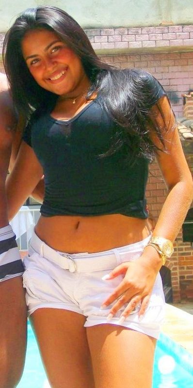 Date this happy Brazil girl Bruna3andrade from Rio De Janeiro BR1461