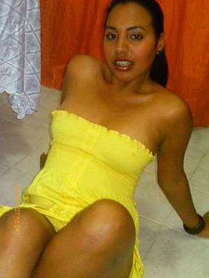 Date this hot Dominican Republic girl Anyolina from Santiago RP15