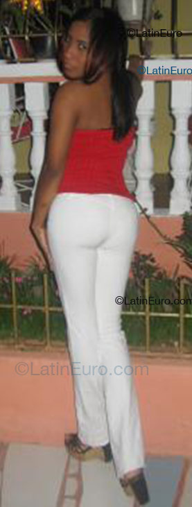 Date this good-looking Dominican Republic girl Olga Mayra from Santo Domingo DO1353