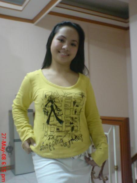 Date this funny Philippines girl Jhoana from S PH215