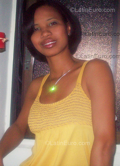 Date this gorgeous Dominican Republic girl Carmen from  DO1504