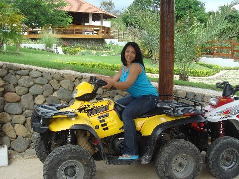 Date this charming Dominican Republic girl Victoria from Santiago DO1536