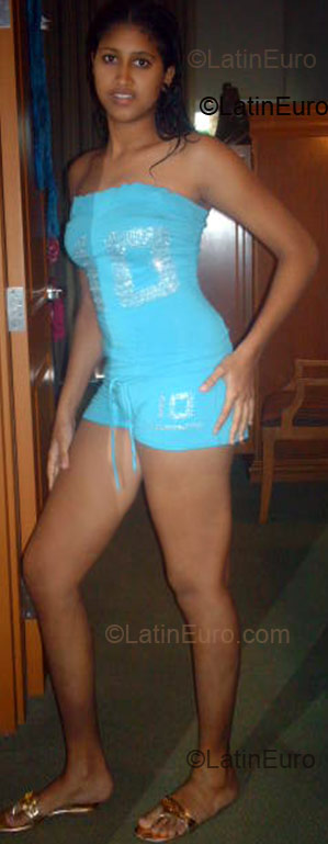 Date this lovely Dominican Republic girl Yanirita from Santo Domingo DO1582