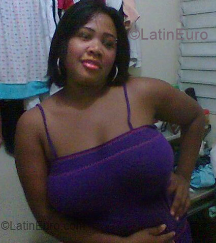 Date this tall Dominican Republic girl Anyela Andrea from Santo Domingo DO1646
