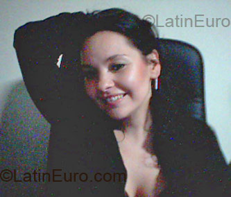 Date this attractive Brazil girl Daiana from Rio de Janeiro BR1704