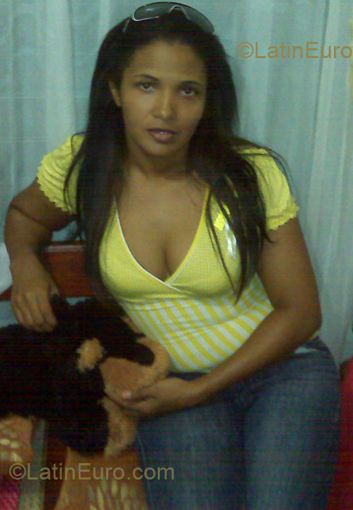 Date this delightful Dominican Republic girl Maria from Santo Domingo DO1678
