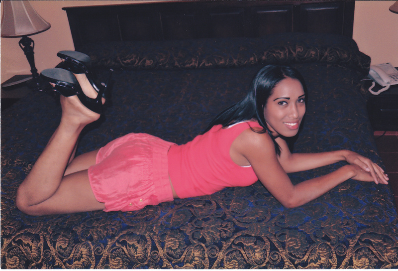 Date this stunning Dominican Republic girl Altagracia from Dominican Republic DO1700