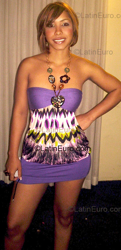 Date this exotic Dominican Republic girl Priscila from Santo Domingo DO1729