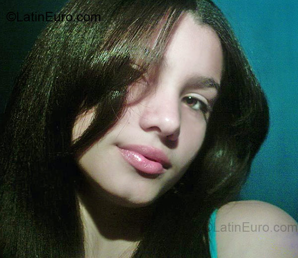 Date this passionate Brazil girl Ruthy from Candido Sales BR1731