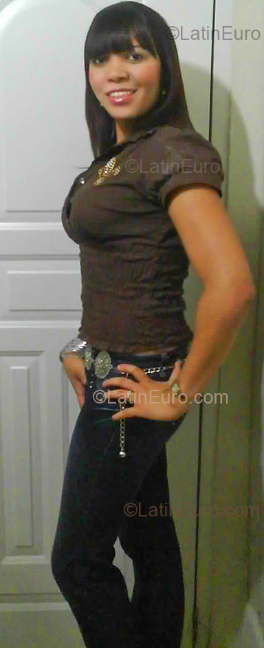 Date this gorgeous Dominican Republic girl Wilda Cesarina from Santiago DO1742