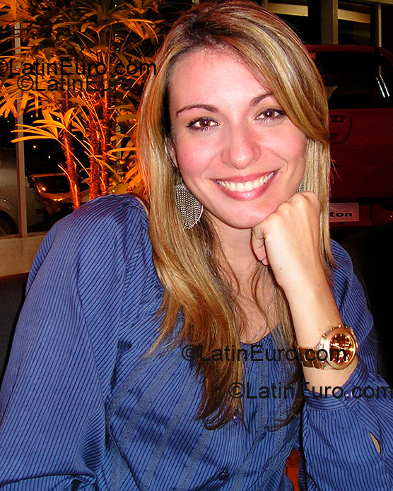 Date this georgeous Brazil girl Natalia from Joao Pessoa BR1760